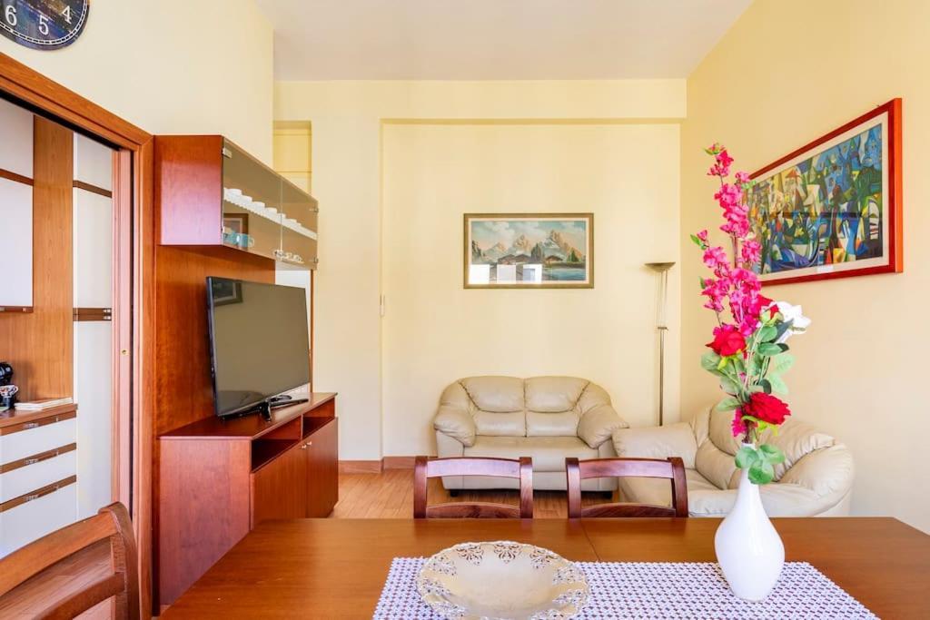 Casa Angelina Con 3 Da Letto Apartamento